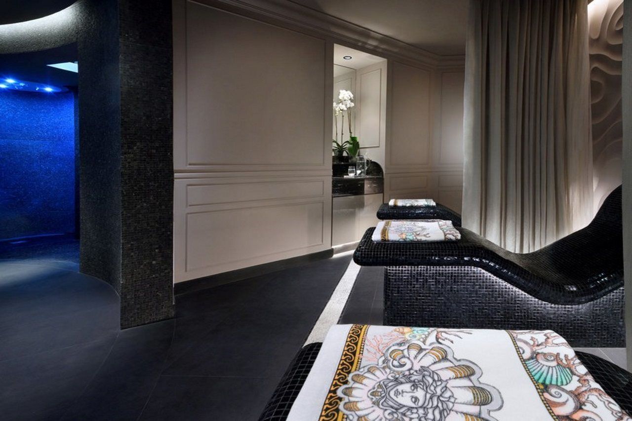 Palazzo Versace Дубай Екстериор снимка The Spa at The Dorchester