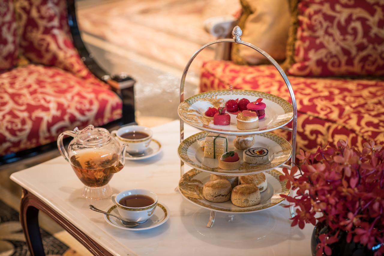 Palazzo Versace Дубай Екстериор снимка Afternoon tea at the Imperial